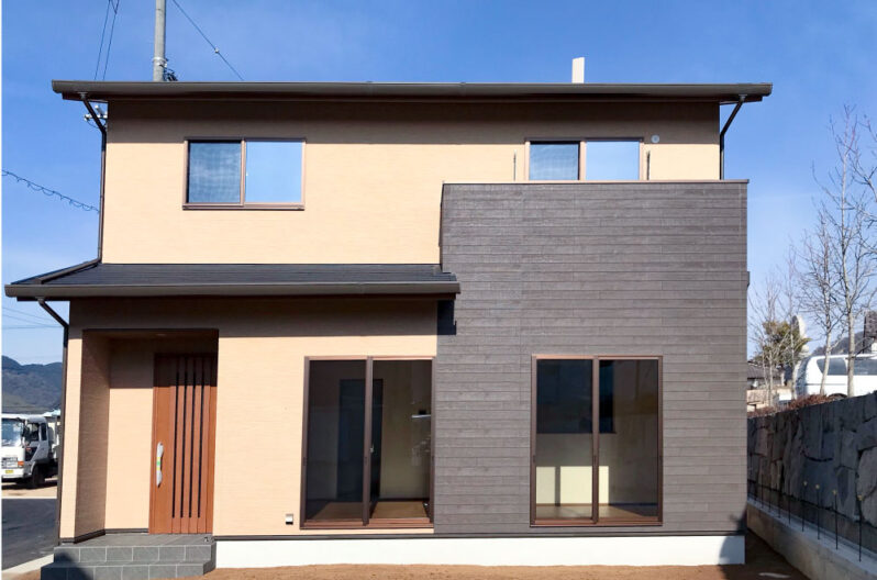 和を感じさせる落ち着きのある家 アイラックホーム Hug Hug住宅展示場